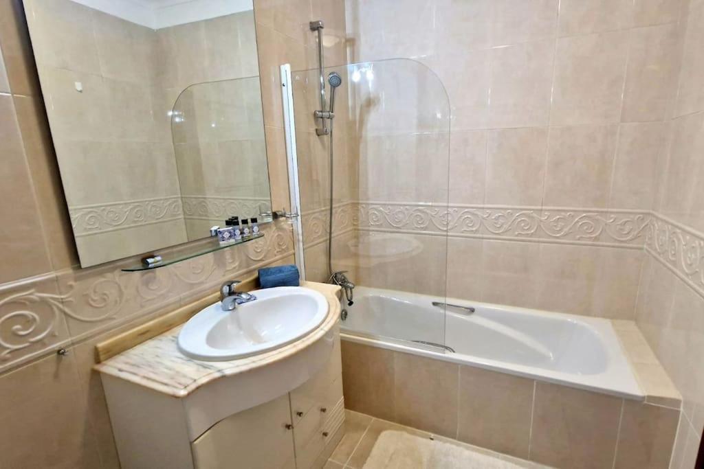 Jasmine Apartment Next To Meia Praia Beach Lagos Ngoại thất bức ảnh