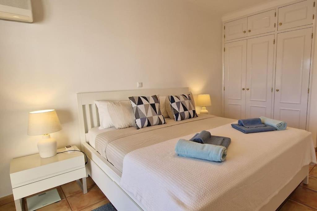 Jasmine Apartment Next To Meia Praia Beach Lagos Ngoại thất bức ảnh