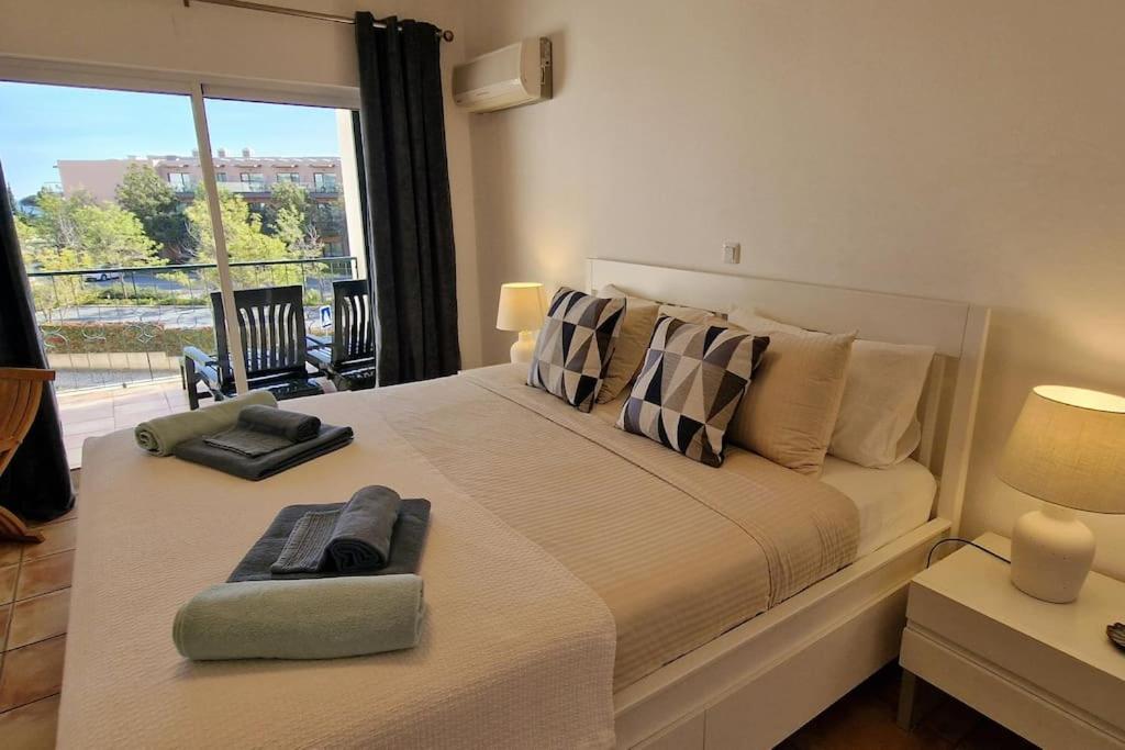 Jasmine Apartment Next To Meia Praia Beach Lagos Ngoại thất bức ảnh